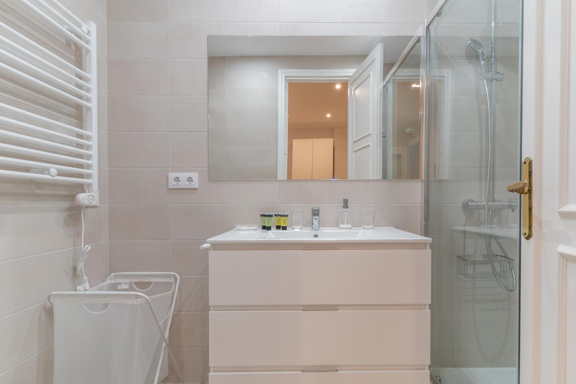 Spacious Central-3Bedrooms 3Bathrooms-Sol 马德里 外观 照片